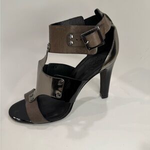 Tory Burch Black and Brown Heels with Stiletto Slingback